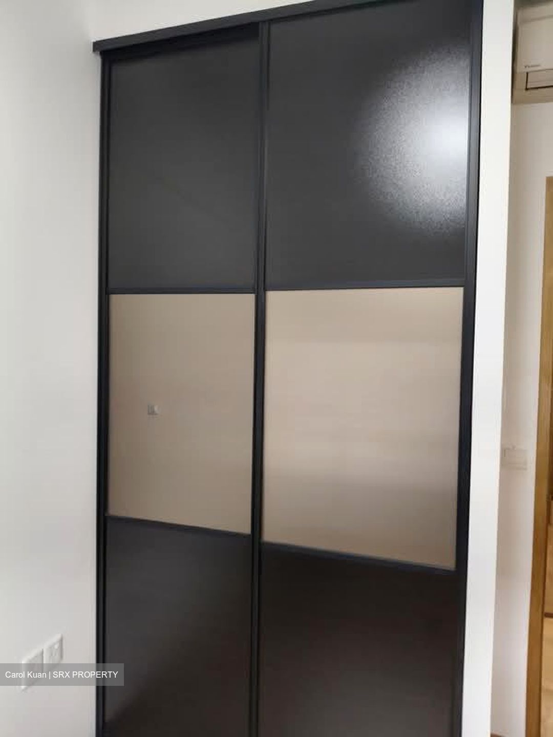 The Navian (D14), Apartment #596284431